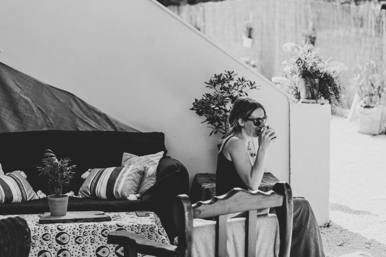 Tune Inn Activity Guesthouse- Over 24'S إيبسوس المظهر الخارجي الصورة